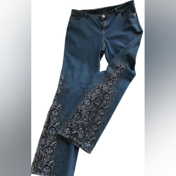 Boston Proper Denim - Boston Proper Dark Blue Denim Pants embroidered floral accented Sequins Sz 16
